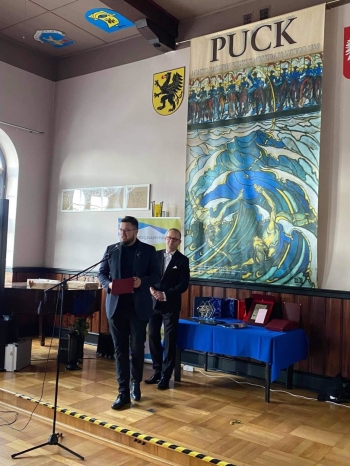 96299c30-504e-11ec-83ab-525400d183e6_hd_marcin-makowski-helska-fundacja-sapere-aude